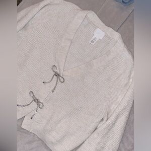 Women’s H&M Bow Cardigan